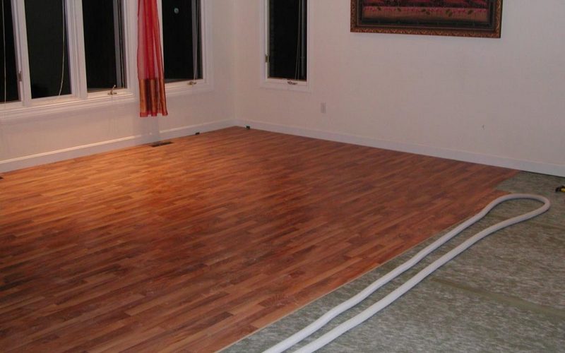 Укладка ламината на линолеум Укладка ламината на линолеум